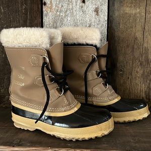 Sorel Manitou boots. Youth size 4, fits like a women’s size 6.
